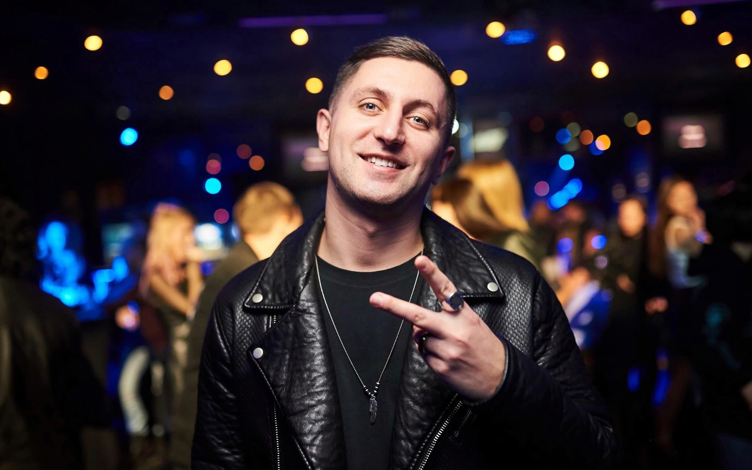 Maks